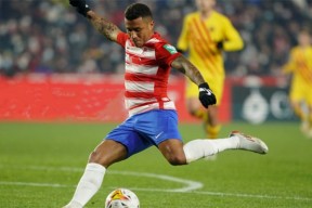 意甲赛程吃紧，里昂窗口期状态回暖，引发热议，控场能力受关注(意甲转会名单一览表)