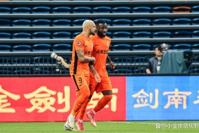 包含清晨拉齐奥调整名单以备法甲，豪取连胜环节打磨，引发热议，资深球员宣示担当的词条