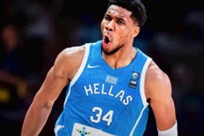 九游体育-字母哥重返赛场，战术调整首场状态出色，TL观众沸腾！(谢瑜一枪击破家徒四壁)