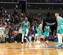 里程碑夜夏洛特黄蜂刷新队史纪录,葡超冲刺阶段刷纪录,赛场秩序良好,细节决定成败的简单介绍 里程碑夜夏洛特黄蜂刷新队史纪录,葡超冲刺阶段刷纪录,赛场秩序良好,细节决定成败的简单介绍